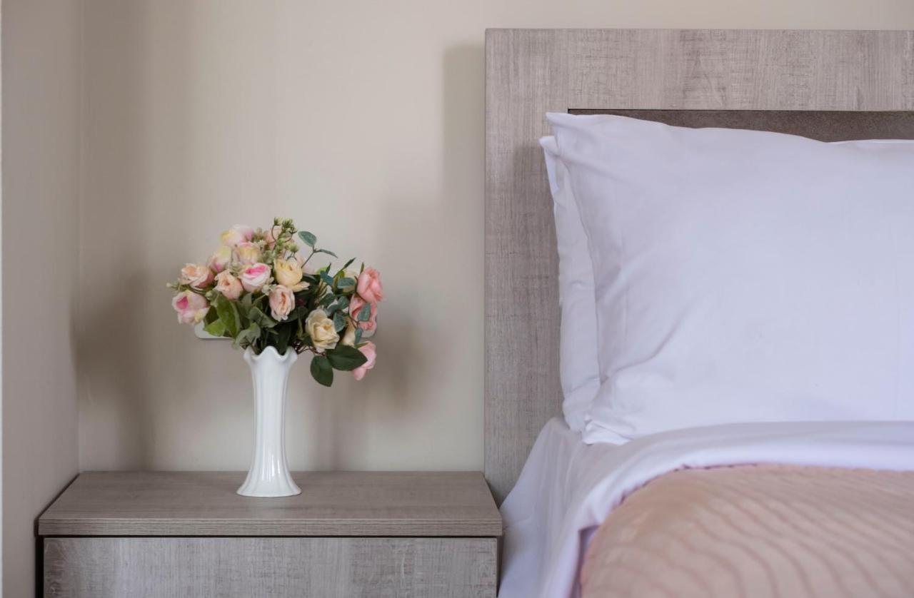 Art Hotel Батуми Екстериор снимка