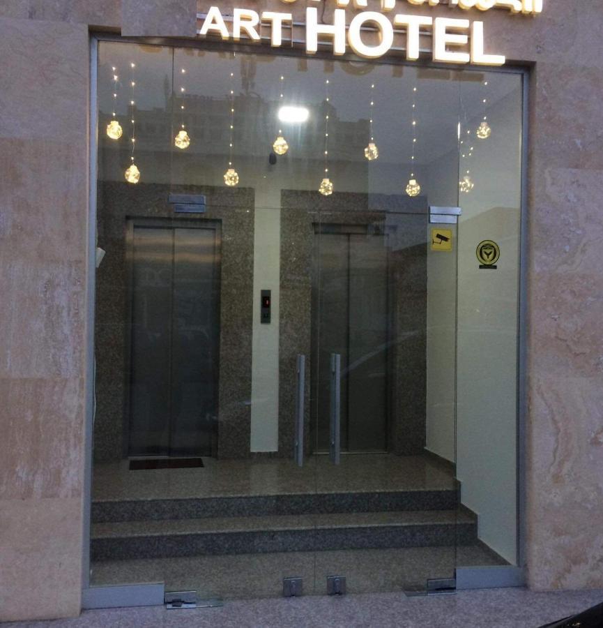 Art Hotel Батуми Екстериор снимка