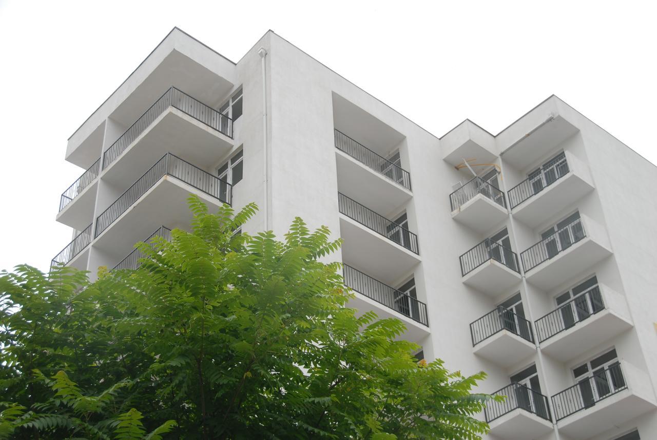Art Hotel Батуми Екстериор снимка
